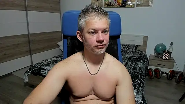 Snapshot of RobbyShawz chatting on June 27, 2026, 4:28 am RobbyShawz online show from June 27, 2026, 4:28 am