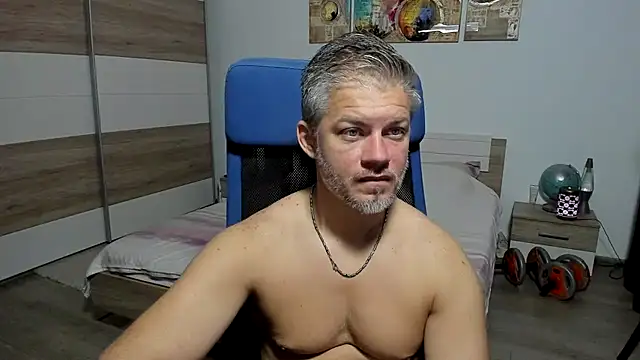 Snapshot of RobbyShawz chatting on July 21, 2026, 4:04 am RobbyShawz online show from July 21, 2026, 4:04 am