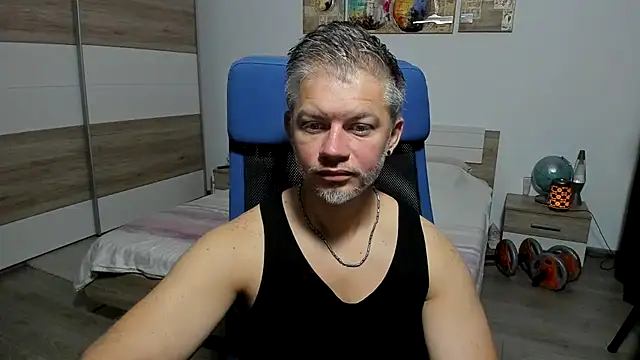 Snapshot of RobbyShawz chatting on July 22, 2026, 4:04 am RobbyShawz online show from July 22, 2026, 4:04 am