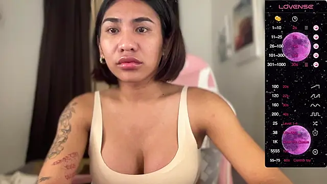 Snapshot of Alaia_Pope chatting on January 10, 2025, 4:12 am Alaia Pope online show from January 10, 2025, 4:12 am