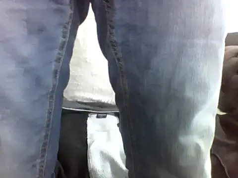 Snapshot of Cezar993 chatting on February 13, 2025, 6:41 am Cezar993 online show from February 13, 2025, 6:41 am