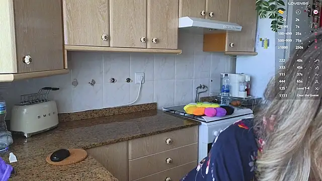 Lunamix online show from February 4, 2025, 3:36 pm