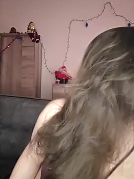 cristalines online show from December 19, 2025, 9:16 am