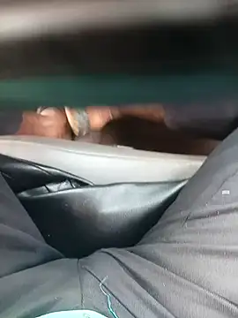 Snapshot of Royalk2030 chatting on March 3, 2026, 8:20 am Royalk2030 online show from March 3, 2026, 8:20 am