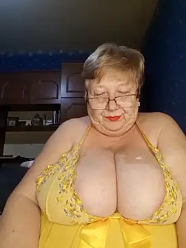 Lena Gaby online show from December 2, 2025, 8:26 pm