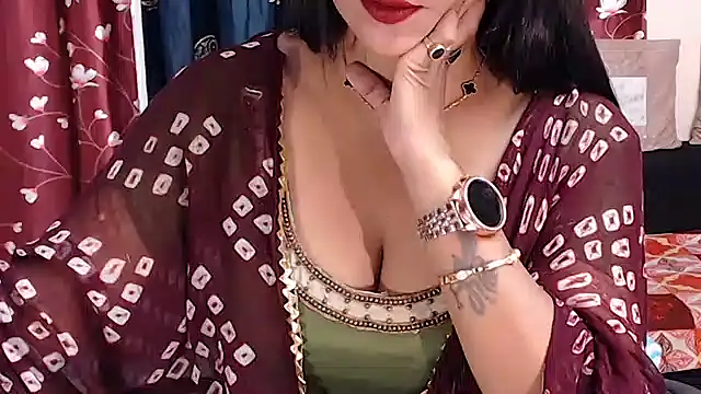 Naiaa-mylove online show from June 13, 2026, 6:33 am