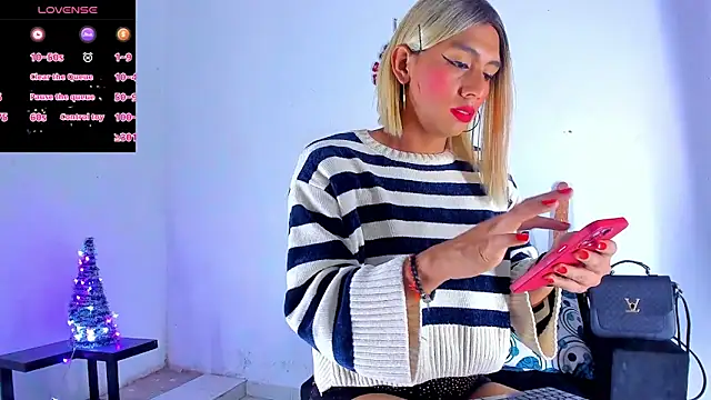 Snapshot of BritannyLord chatting on February 8, 2025, 1:43 am BritannyLord online show from February 8, 2025, 1:43 am