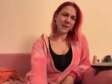 Snapshot of Nikky_Divine chatting on January 3, 2025, 6:44 am Nikky Divine online show from January 3, 2025, 6:44 am