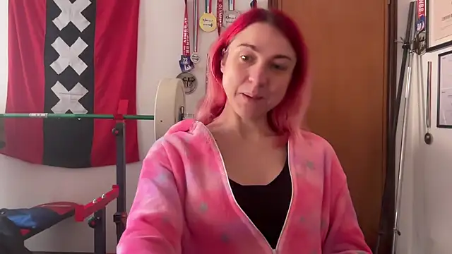 Snapshot of Nikky_Divine chatting on January 10, 2025, 9:34 am Nikky Divine online show from January 10, 2025, 9:34 am