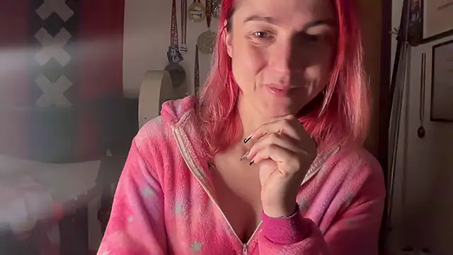 Snapshot of Nikky_Divine chatting on January 16, 2025, 7:31 pm Nikky Divine online show from January 16, 2025, 7:31 pm