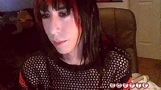 Snapshot of crystalxh chatting on November 5, 2025, 10:54 pm crystalxh online show from November 5, 2025, 10:54 pm