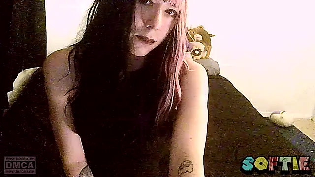 Snapshot of crystalxh chatting on March 20, 2026, 12:26 am crystalxh online show from March 20, 2026, 12:26 am