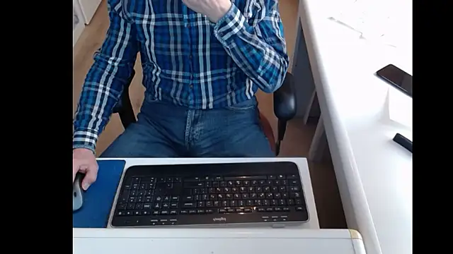 Snapshot of dutchpornking chatting on February 18, 2025, 11:33 am dutchpornking online show from February 18, 2025, 11:33 am