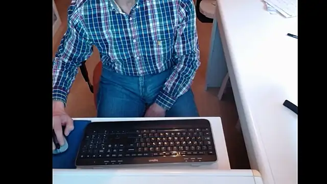 Snapshot of dutchpornking chatting on February 26, 2025, 9:10 am dutchpornking online show from February 26, 2025, 9:10 am