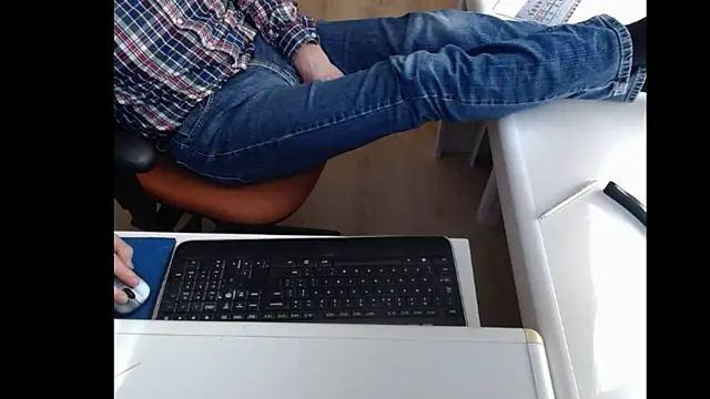 Snapshot of dutchpornking chatting on March 4, 2025, 11:51 am dutchpornking online show from March 4, 2025, 11:51 am