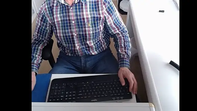 Snapshot of dutchpornking chatting on March 13, 2025, 2:23 pm dutchpornking online show from March 13, 2025, 2:23 pm