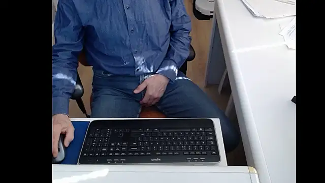 Snapshot of dutchpornking chatting on March 18, 2025, 12:14 pm dutchpornking online show from March 18, 2025, 12:14 pm