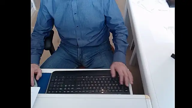 Snapshot of dutchpornking chatting on March 21, 2025, 2:40 pm dutchpornking online show from March 21, 2025, 2:40 pm