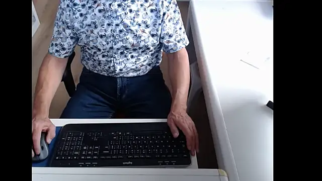 Snapshot of dutchpornking chatting on September 13, 2025, 8:58 am dutchpornking online show from September 13, 2025, 8:58 am