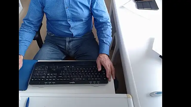 Snapshot of dutchpornking chatting on September 24, 2025, 9:12 am dutchpornking online show from September 24, 2025, 9:12 am