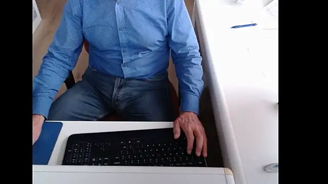 Snapshot of dutchpornking chatting on September 27, 2025, 7:13 am dutchpornking online show from September 27, 2025, 7:13 am