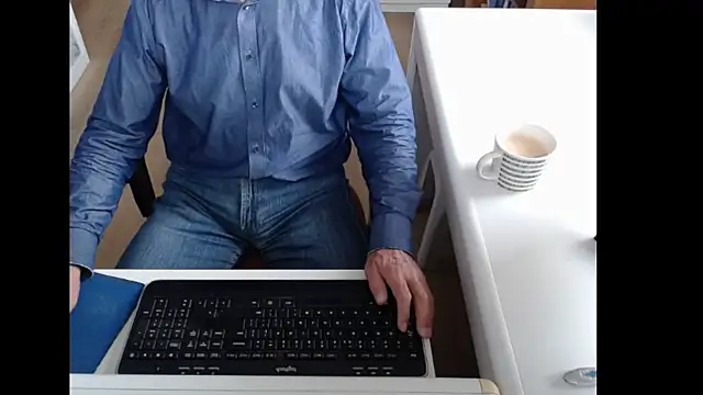 Snapshot of dutchpornking chatting on October 2, 2025, 7:59 am dutchpornking online show from October 2, 2025, 7:59 am