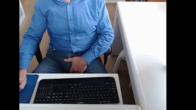 Snapshot of dutchpornking chatting on October 8, 2025, 7:17 am dutchpornking online show from October 8, 2025, 7:17 am