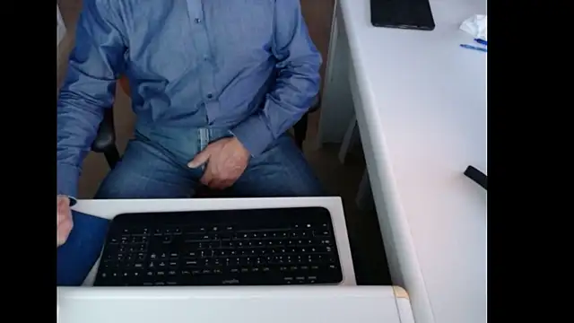 Snapshot of dutchpornking chatting on October 20, 2025, 6:47 am dutchpornking online show from October 20, 2025, 6:47 am