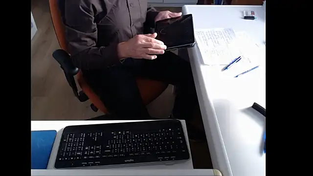 Snapshot of dutchpornking chatting on October 26, 2025, 12:00 pm dutchpornking online show from October 26, 2025, 12:00 pm