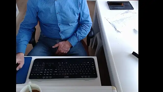 Snapshot of dutchpornking chatting on November 2, 2025, 8:17 am dutchpornking online show from November 2, 2025, 8:17 am