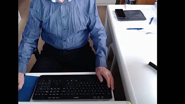 Snapshot of dutchpornking chatting on November 4, 2025, 8:24 am dutchpornking online show from November 4, 2025, 8:24 am