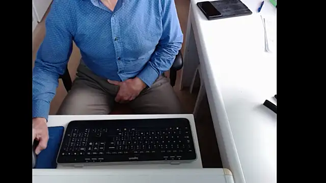 Snapshot of dutchpornking chatting on November 13, 2025, 8:02 am dutchpornking online show from November 13, 2025, 8:02 am