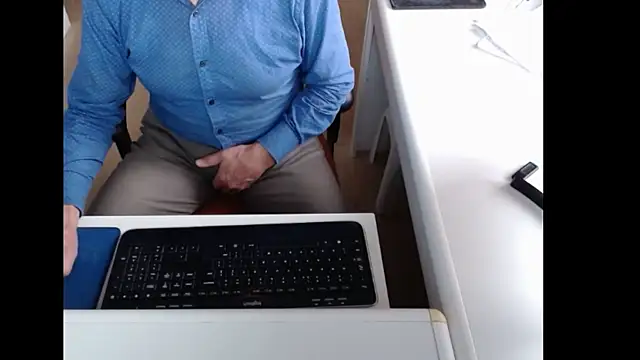 Snapshot of dutchpornking chatting on November 16, 2025, 12:22 pm dutchpornking online show from November 16, 2025, 12:22 pm