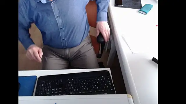 dutchpornking online show from April 25, 2026, 6:05 am