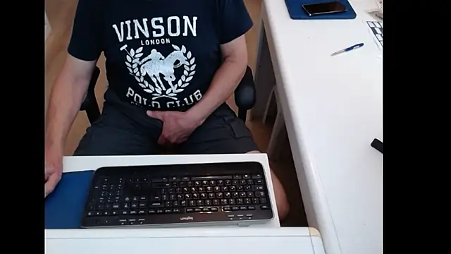 Snapshot of dutchpornking chatting on June 30, 2026, 11:55 am dutchpornking online show from June 30, 2026, 11:55 am