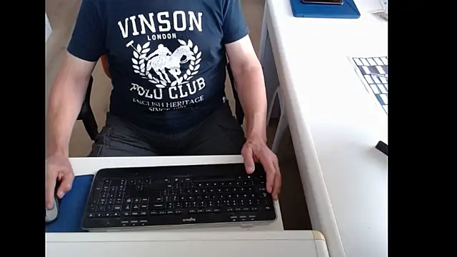 Snapshot of dutchpornking chatting on July 1, 2026, 7:10 am dutchpornking online show from July 1, 2026, 7:10 am