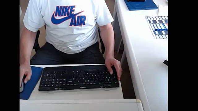 Snapshot of dutchpornking chatting on July 4, 2026, 6:08 am dutchpornking online show from July 4, 2026, 6:08 am