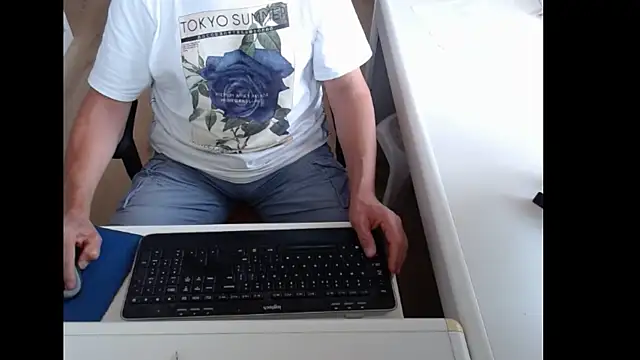 Snapshot of dutchpornking chatting on July 13, 2026, 6:05 am dutchpornking online show from July 13, 2026, 6:05 am