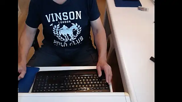Snapshot of dutchpornking chatting on July 19, 2026, 6:39 am dutchpornking online show from July 19, 2026, 6:39 am