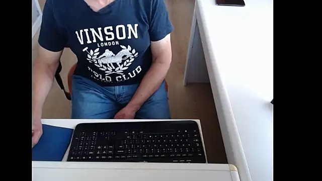 Snapshot of dutchpornking chatting on July 29, 2026, 6:33 am dutchpornking online show from July 29, 2026, 6:33 am