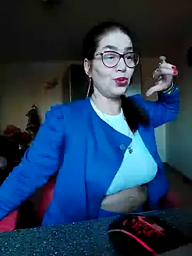 Chriss Tinaa online show from December 12, 2024, 8:36 am