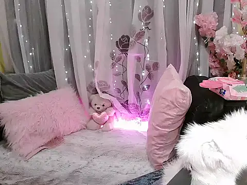 Snapshot of OhmyPinay chatting on November 27, 2025, 4:25 am OhmyPinay online show from November 27, 2025, 4:25 am