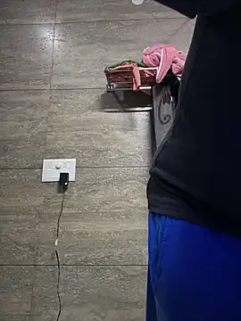 Snapshot of luciferdxm5 chatting on February 5, 2026, 4:17 am luciferdxm5 online show from February 5, 2026, 4:17 am