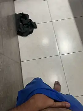 Snapshot of luciferdxm5 chatting on April 5, 2026, 3:47 am luciferdxm5 online show from April 5, 2026, 3:47 am