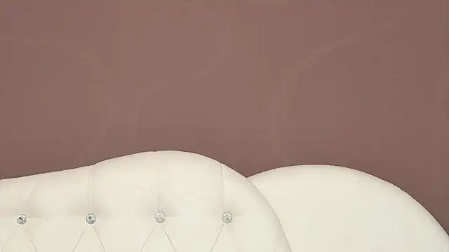 Snapshot of BustyMadison chatting on January 22, 2025, 9:35 am BustyMadison online show from January 22, 2025, 9:35 am