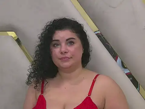 Snapshot of BustyMadison chatting on September 19, 2025, 5:42 am BustyMadison online show from September 19, 2025, 5:42 am