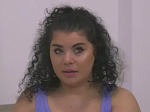 Snapshot of BustyMadison chatting on October 16, 2025, 6:25 am BustyMadison online show from October 16, 2025, 6:25 am