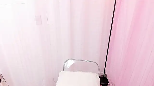 Snapshot of miss_alhy chatting on December 17, 2024, 11:49 am miss alhy online show from December 17, 2024, 11:49 am