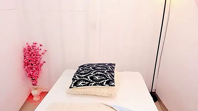 Snapshot of miss_alhy chatting on March 5, 2025, 2:12 pm miss alhy online show from March 5, 2025, 2:12 pm