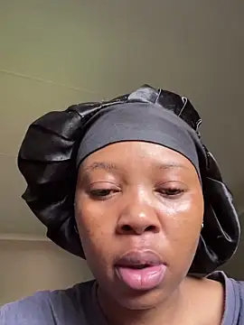 cherrybabe76 online show from February 24, 2025, 6:49 am